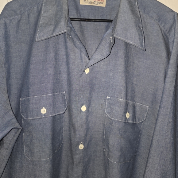 Dickies Men's Casual Blue Button-Down Shirt - Picture 3 of 5
